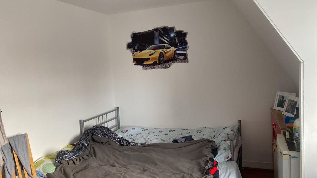 Property photo 3 of 4