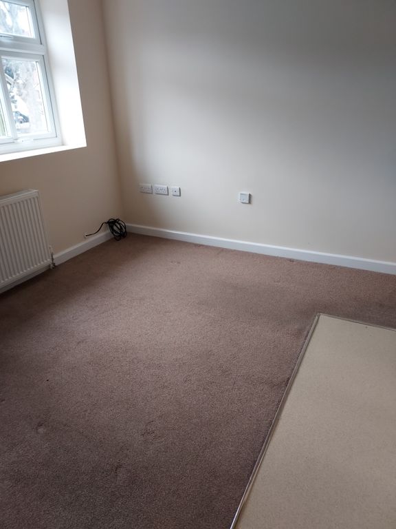 Property photo 2 of 10 Lounge Area