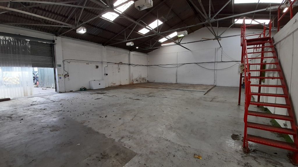 Property photo 3 of 8 Photo 8