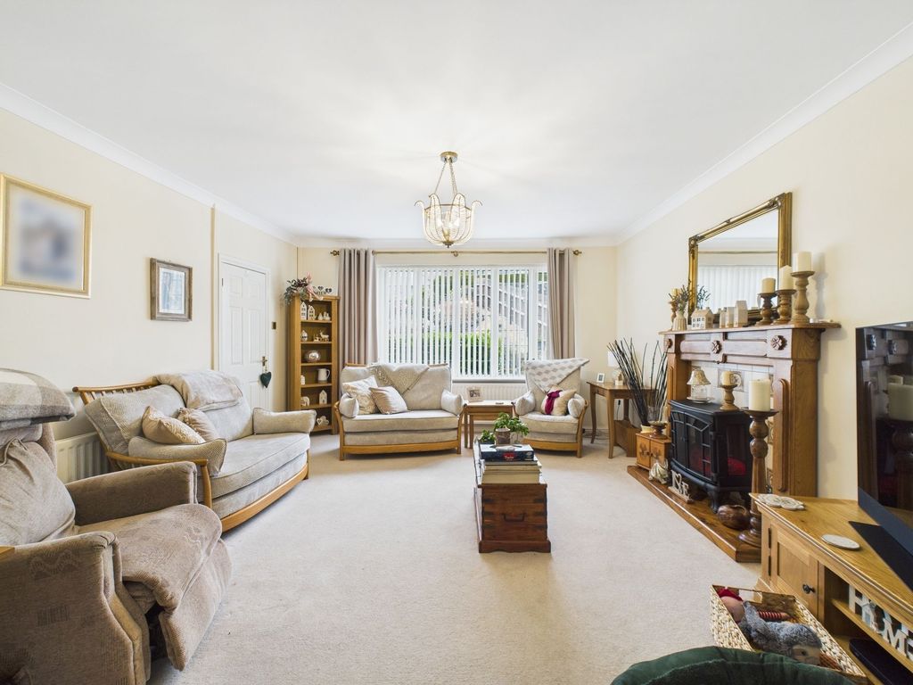 Property photo 2 of 44