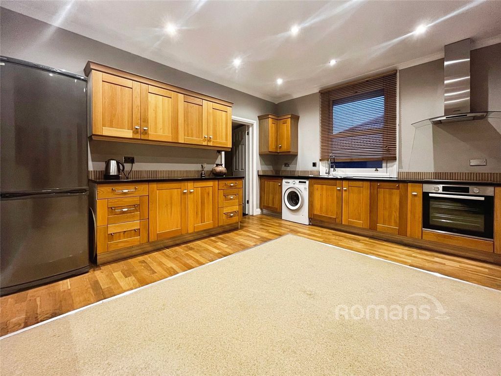 Property photo 1 of 15 Picture No. 25