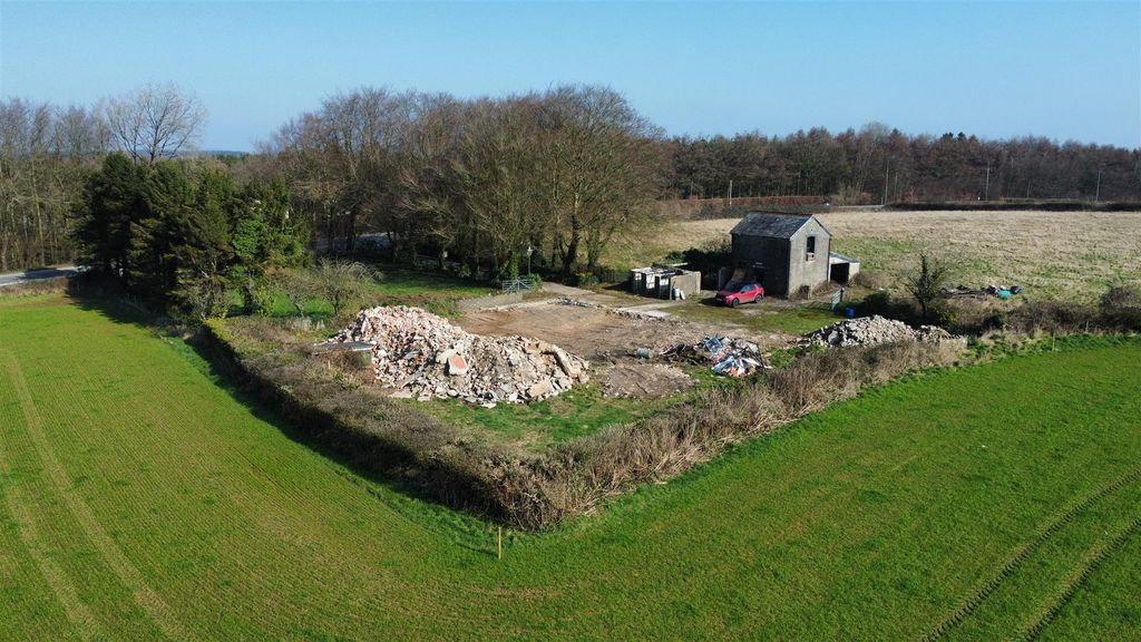 Property photo 1 of 5