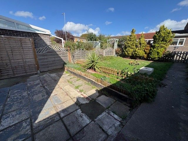 Property photo 3 of 12 Garden