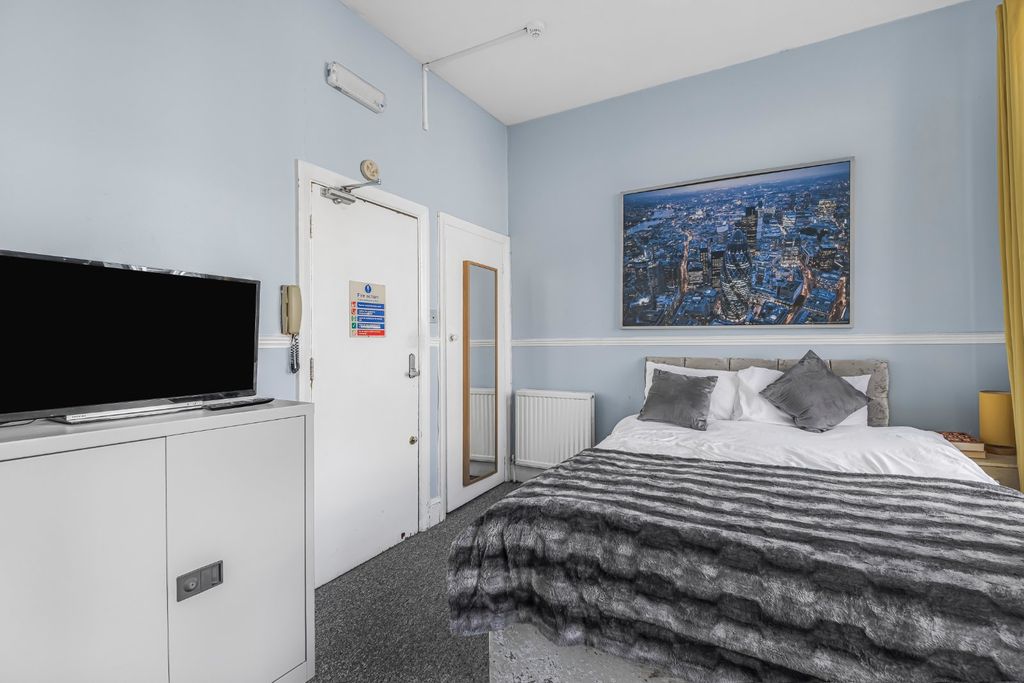 Property photo 3 of 10 Picture No. 03