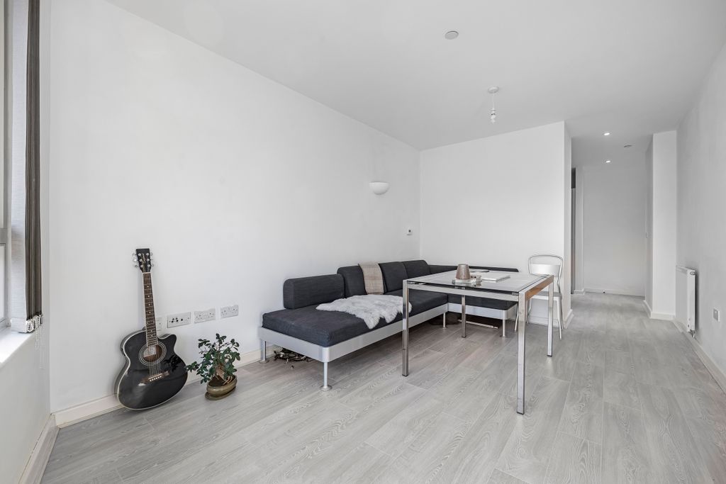 Property photo 2 of 14 Wandle11