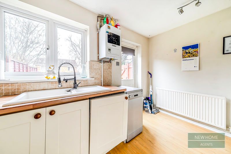 Property photo 3 of 17 Photo 4