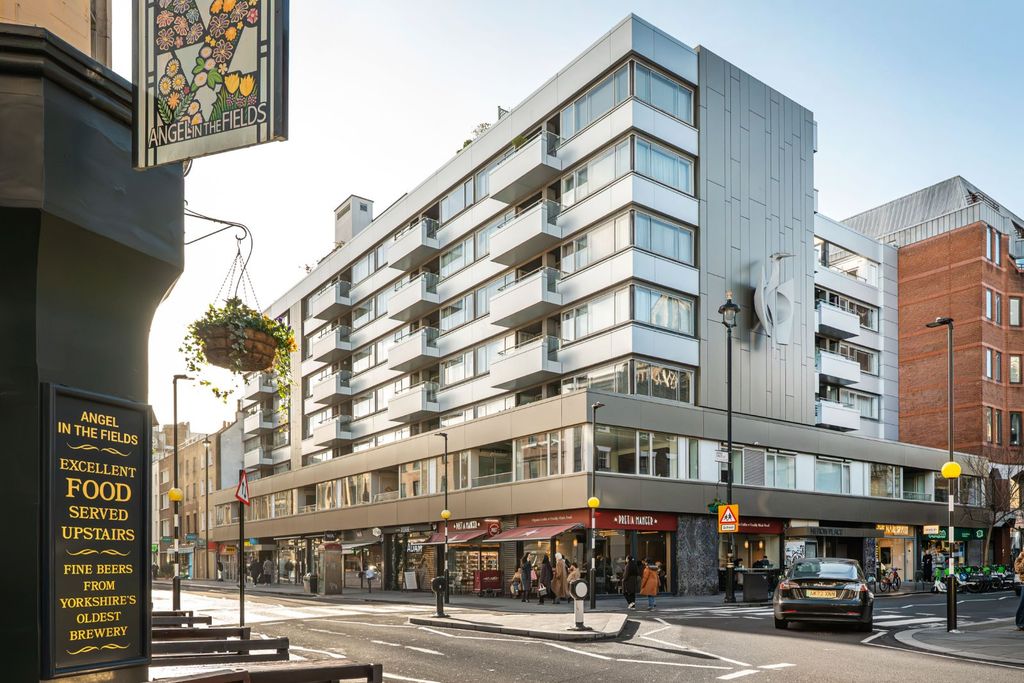 Property photo 2 of 18 Picture No. 51