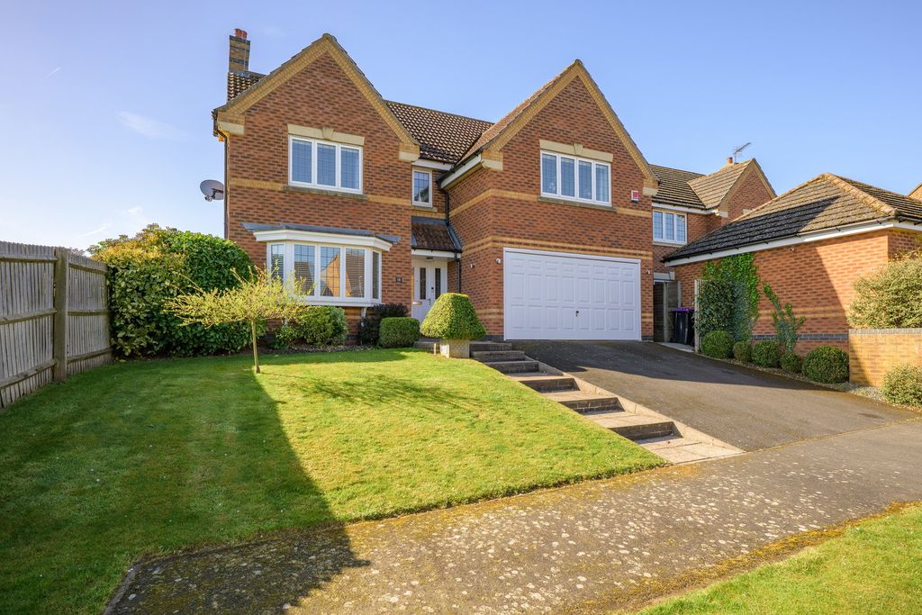 Property photo 1 of 29