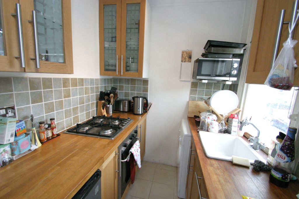 Property photo 2 of 3 Salvin Road 12B Kitc