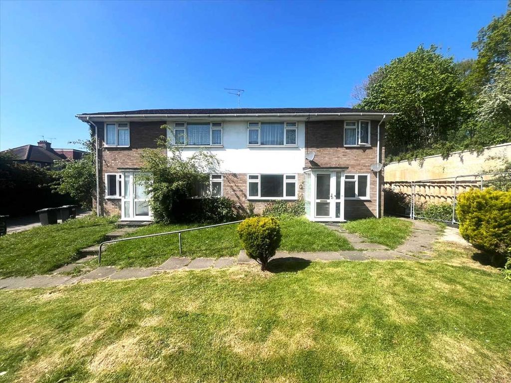 Property photo 1 of 8 Main Picture