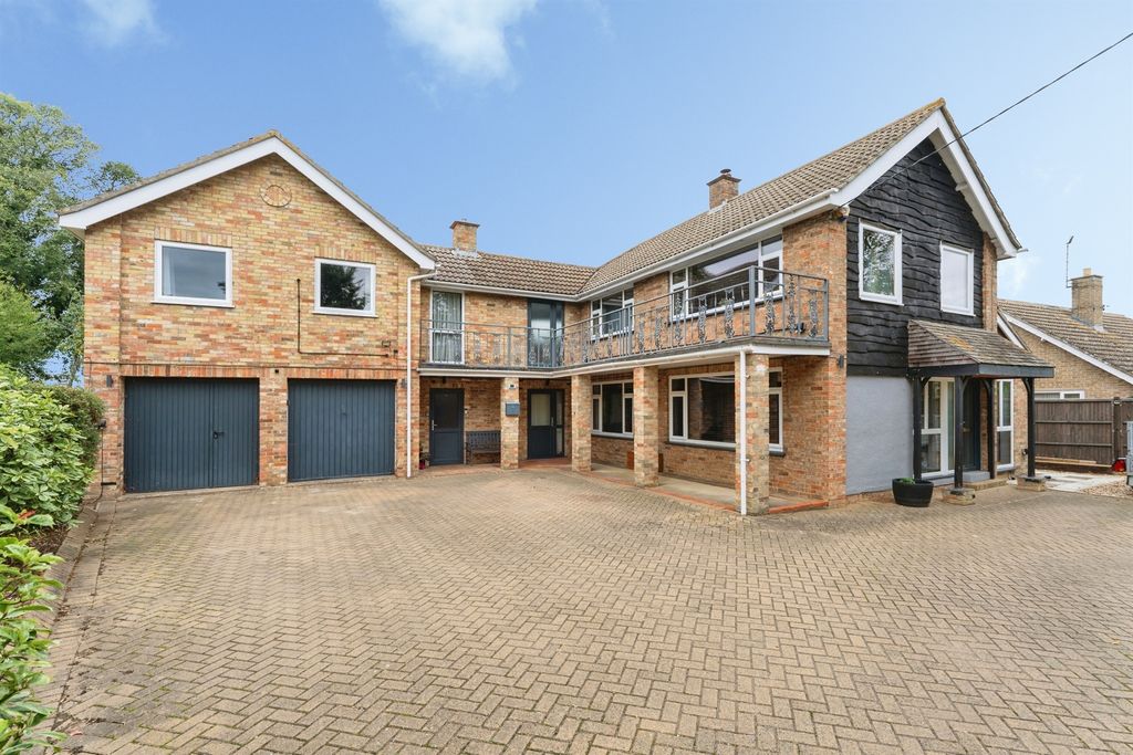 Property photo 1 of 21