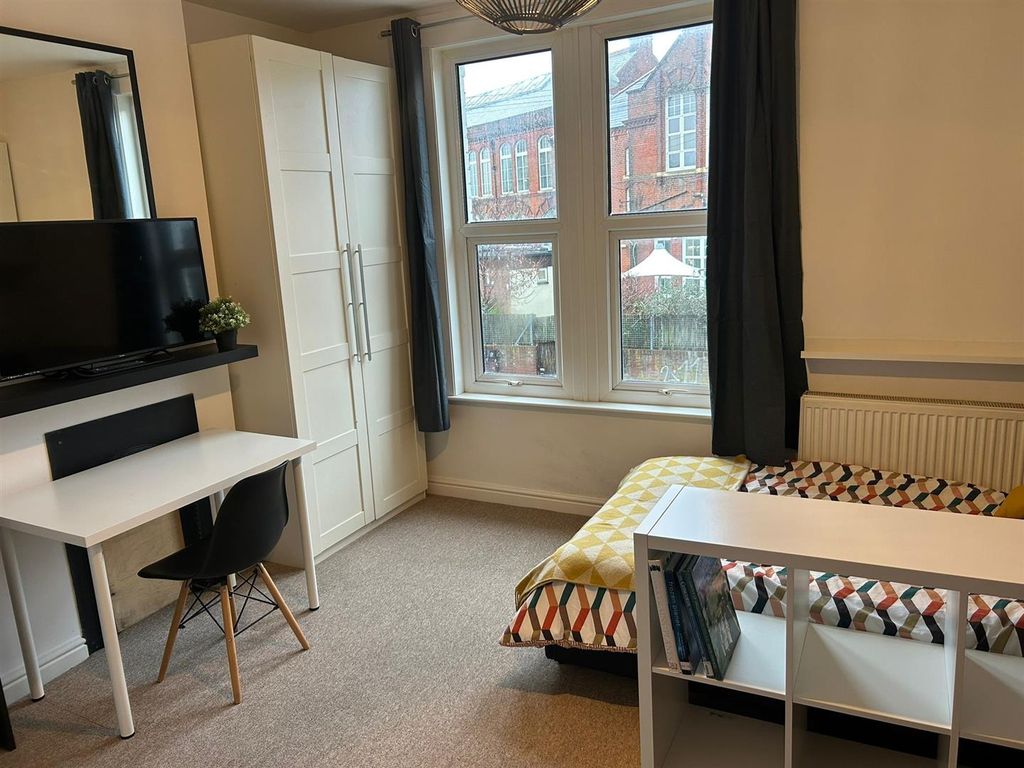 Property photo 3 of 9 Original-70C8Efef-A9DC-4Cb2-B717-B6D0D3755Fc1.Jpeg