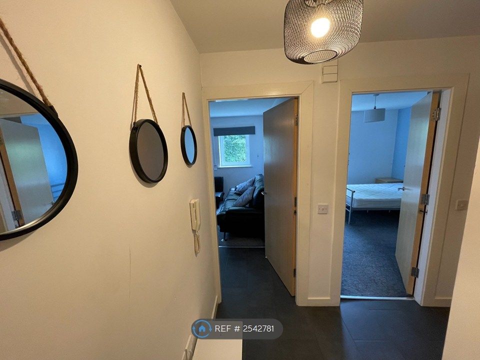 Property photo 3 of 10 Entry Hallway