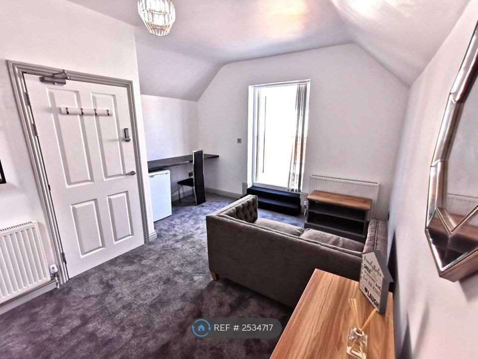 Property photo 3 of 23