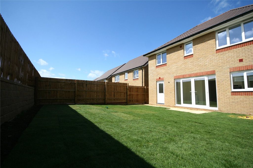Property photo 3 of 16 Picture No. 15