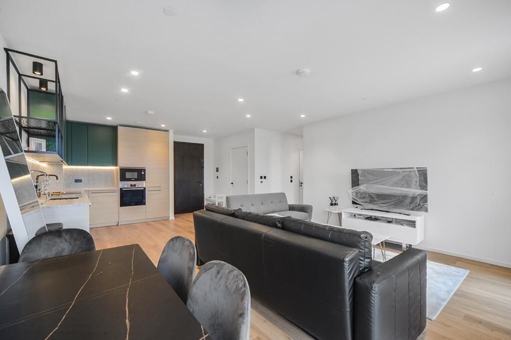 Property photo 3 of 15