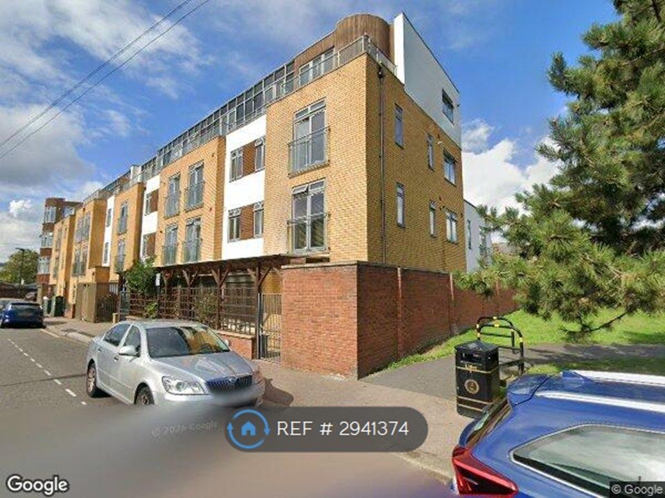 Property photo 2 of 13