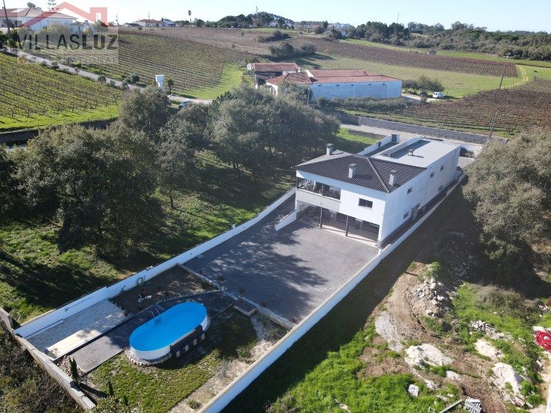 Property photo 1 of 60