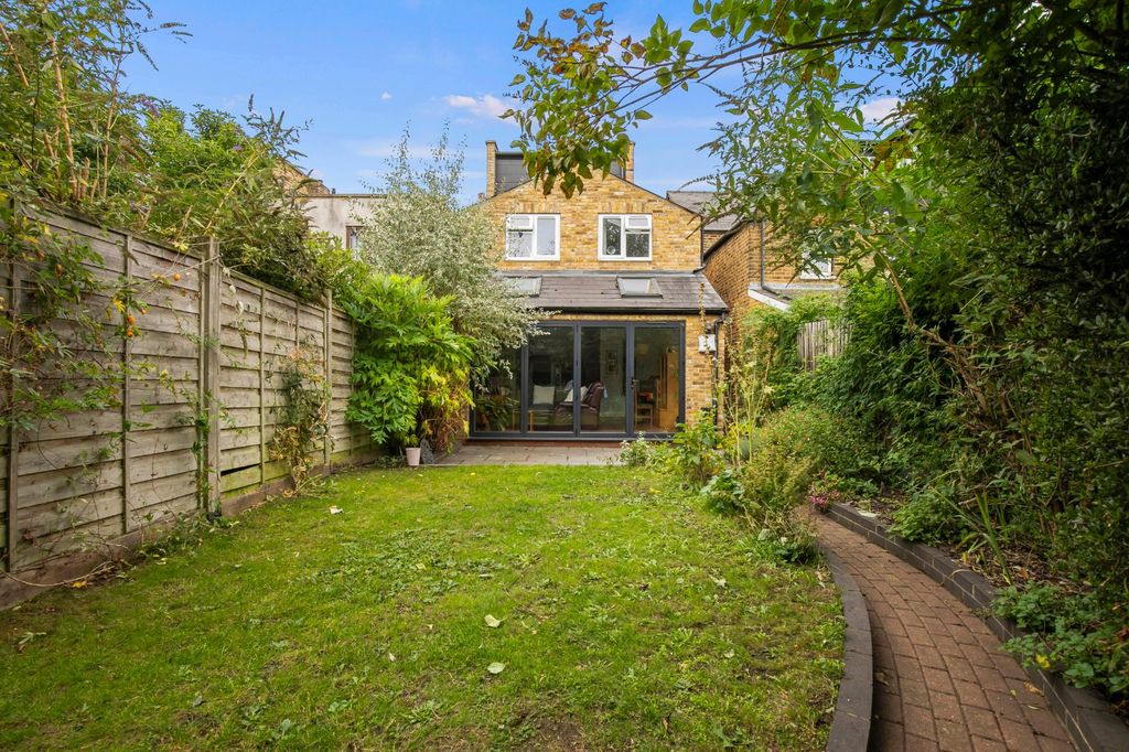 Property photo 2 of 14 Picture No. 08