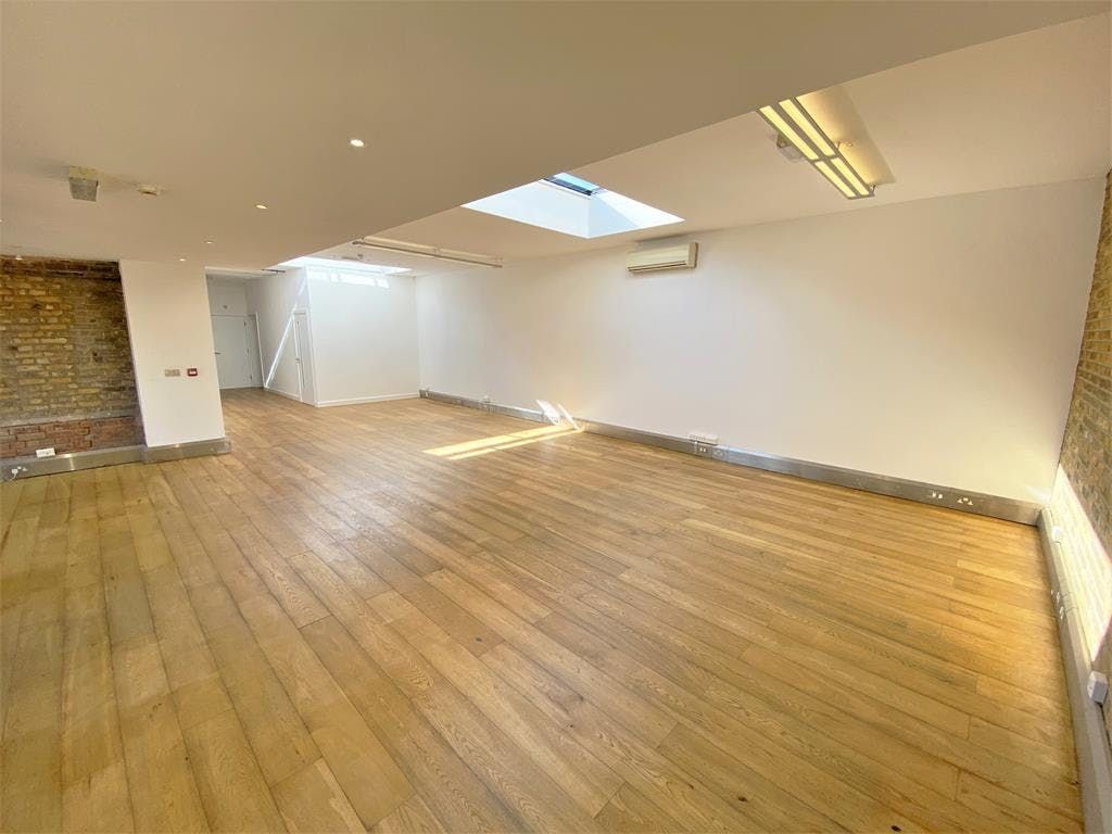 Property photo 3 of 9 M1 2.Jpg