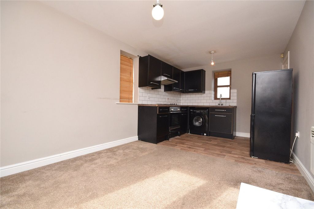 Property photo 2 of 9 Picture No. 06