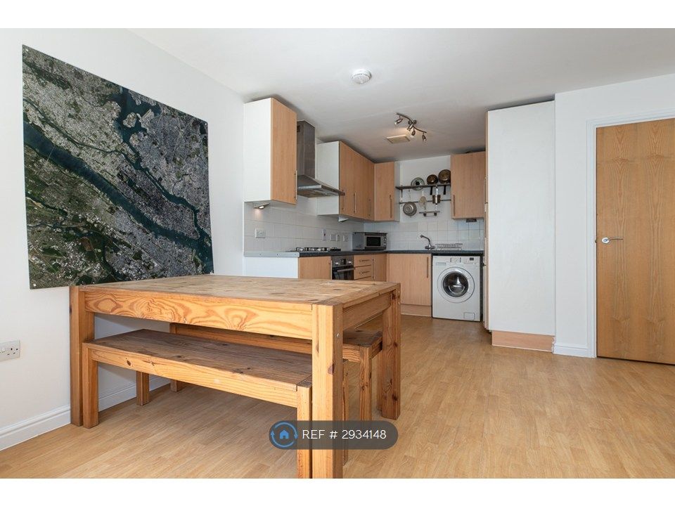 Property photo 3 of 8