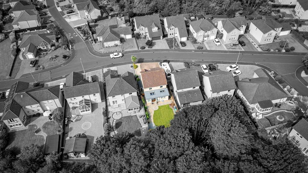 Property photo 2 of 30 Untitled (29 Of 1).Jpg