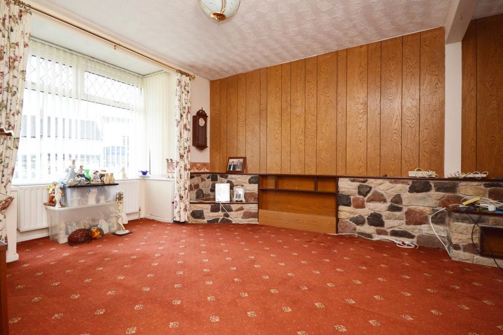 Property photo 3 of 19