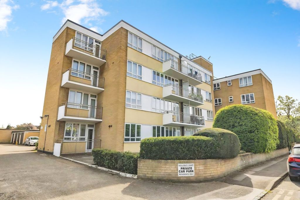 Property photo 1 of 13