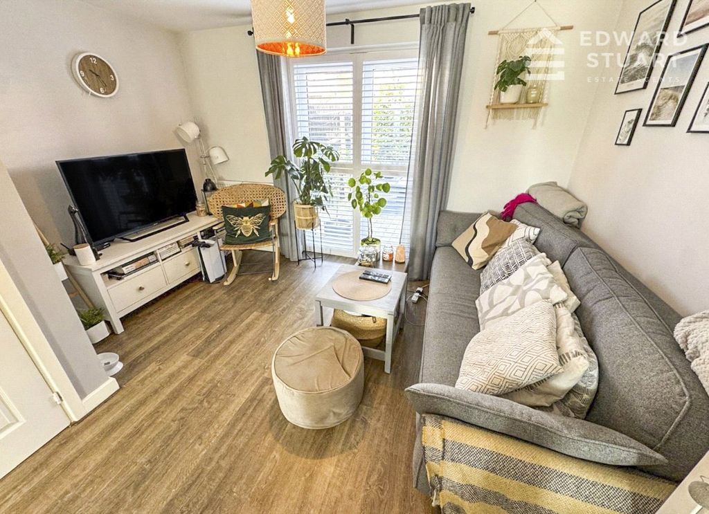 Property photo 2 of 17 Picture No. 02