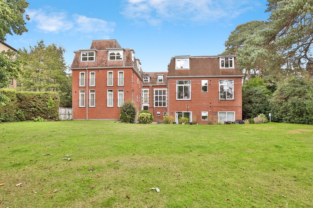 Property photo 2 of 15