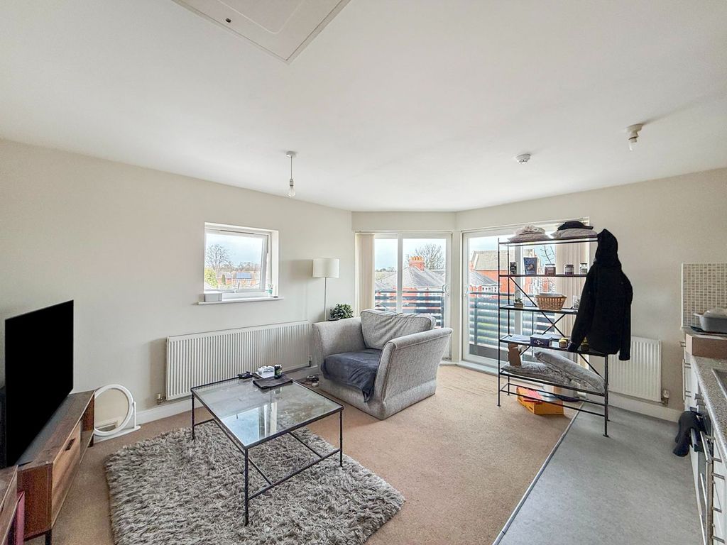 Property photo 2 of 6