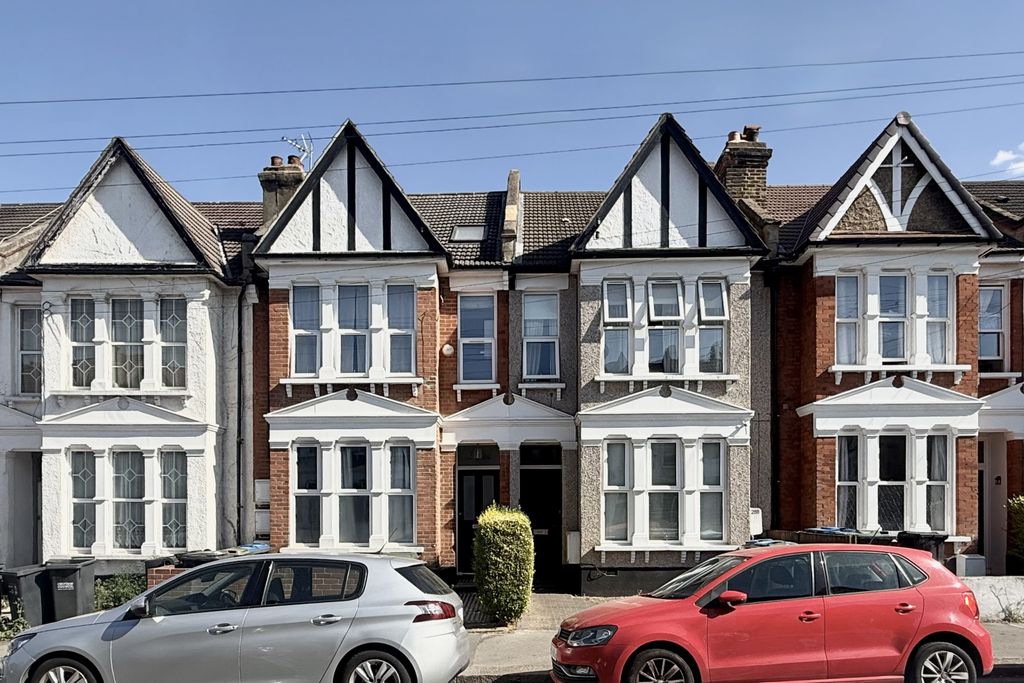Property photo 1 of 8 1