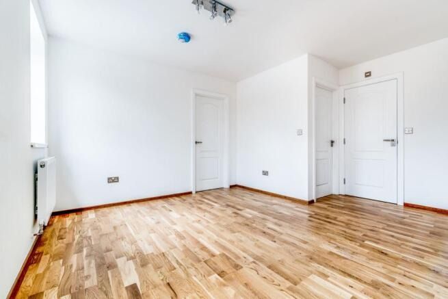 Property photo 3 of 7 4014354