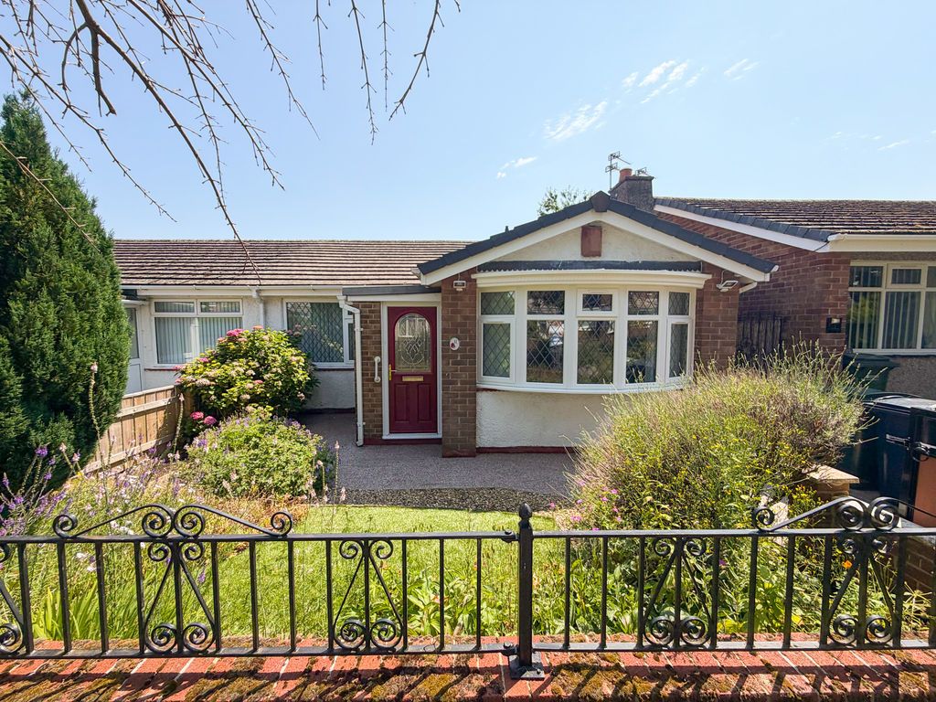 Property photo 1 of 14 External