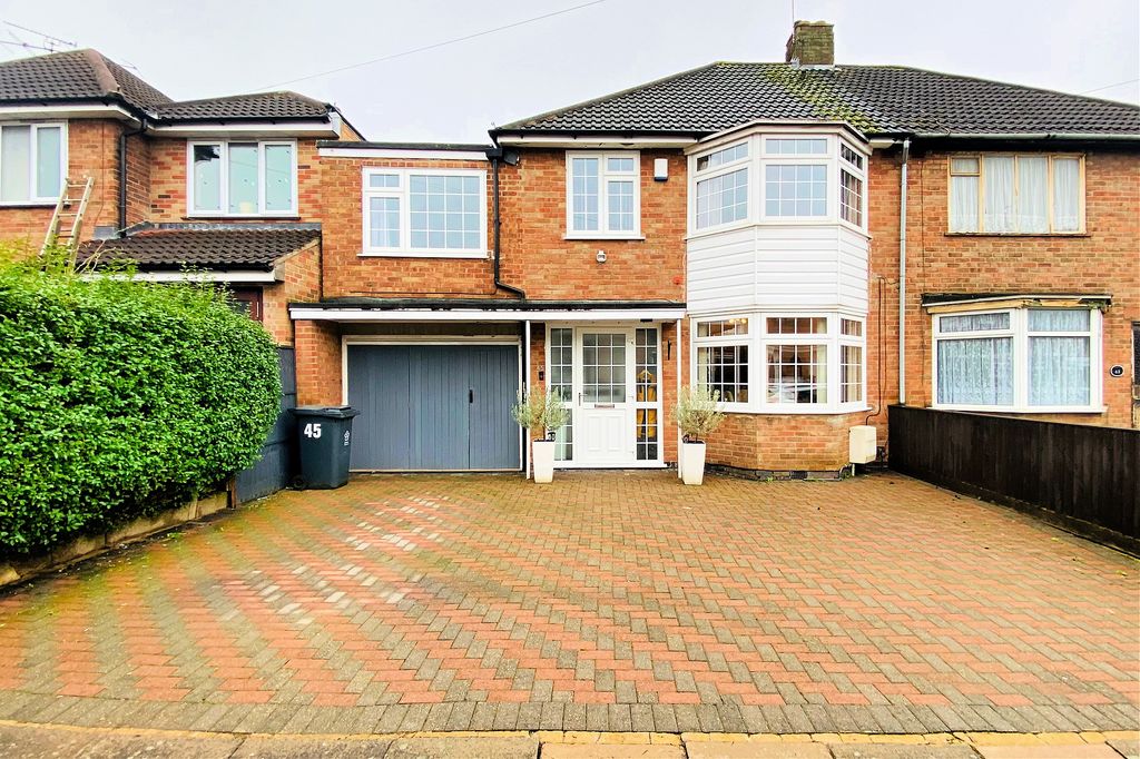 Property photo 1 of 24