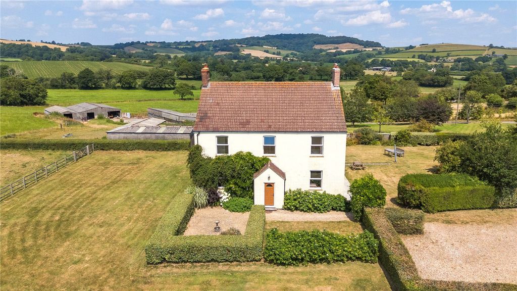 Property photo 2 of 34 Picture No. 04