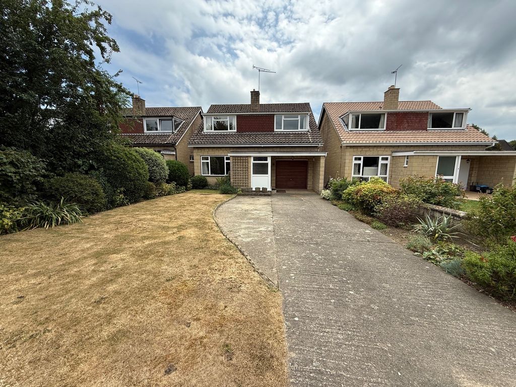 Property photo 1 of 16 Front Aspect