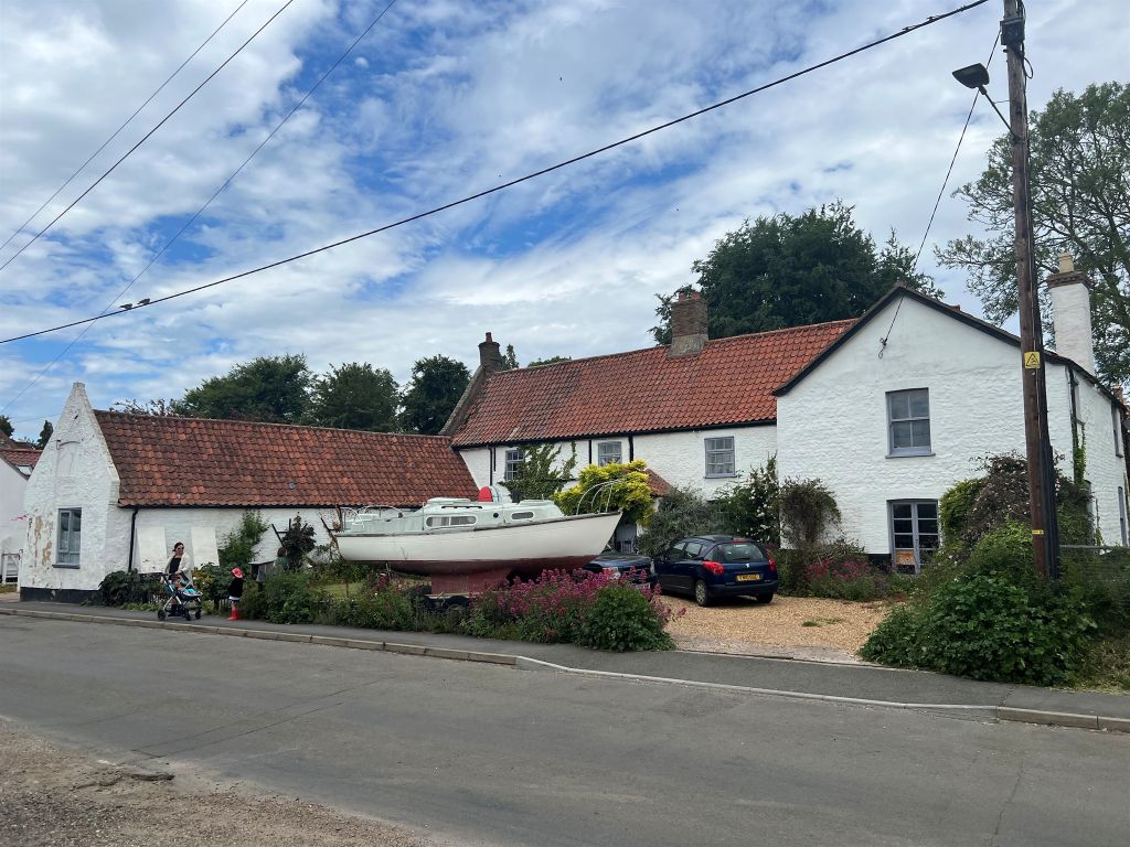 Property photo 3 of 3