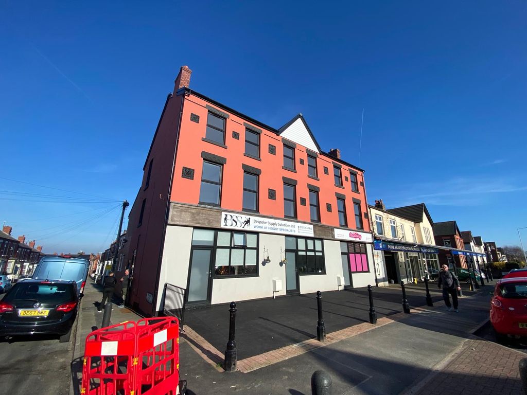 Property photo 1 of 11 Photo 9