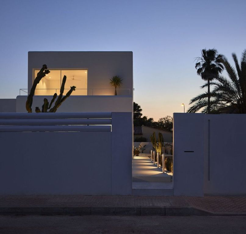 Property photo 3 of 9