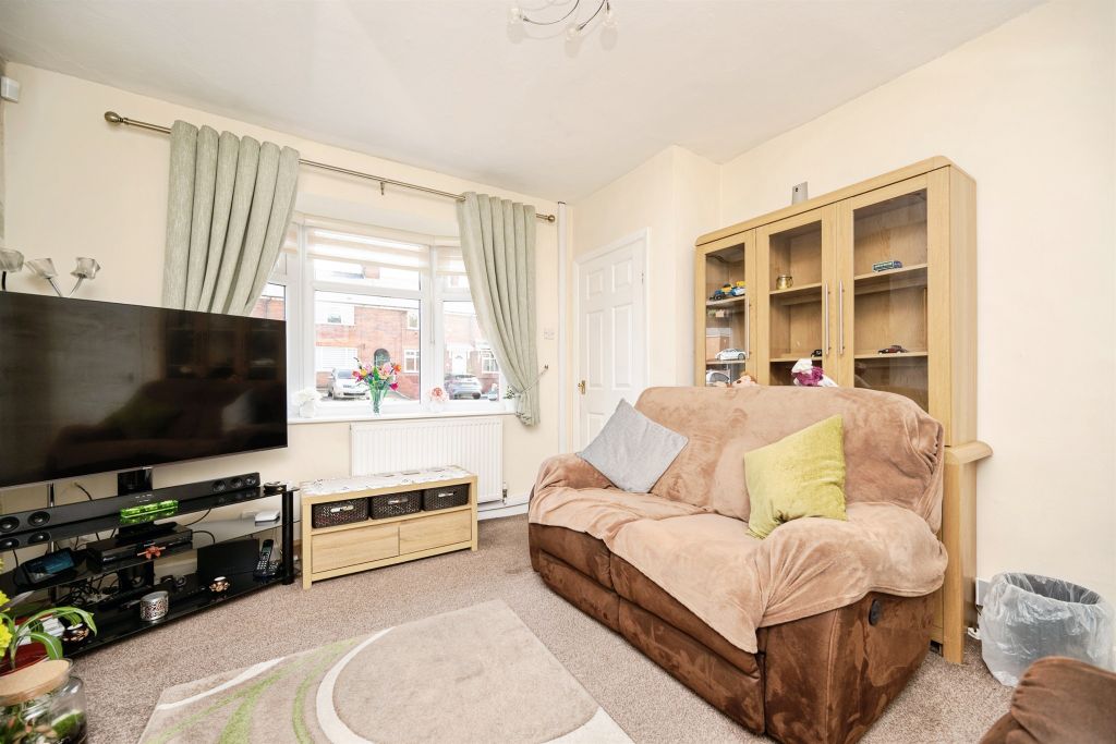 Property photo 3 of 11