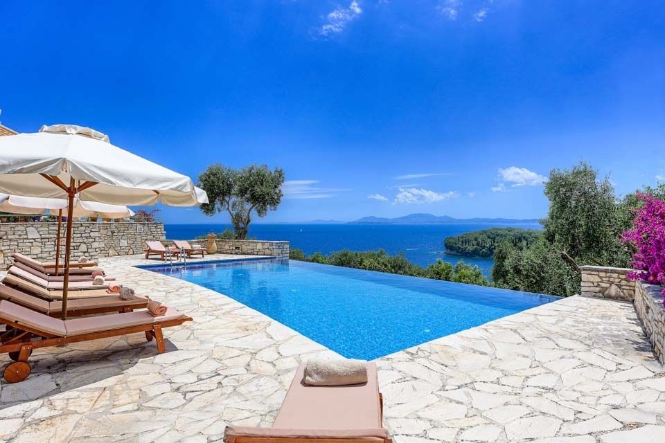 Property photo 2 of 21 Pool Terrace