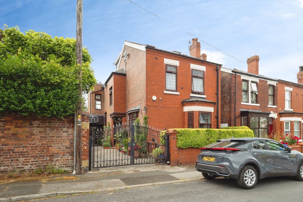Property photo 1 of 30 Pbox-Img.Jpg