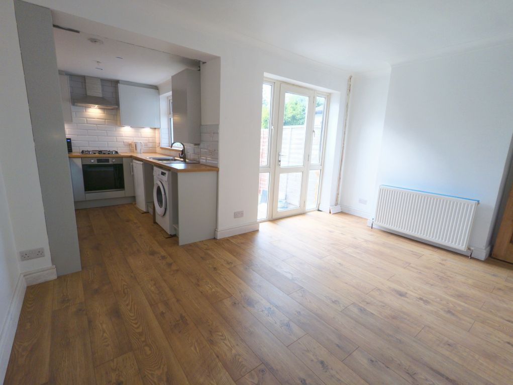 Property photo 1 of 7 Photo