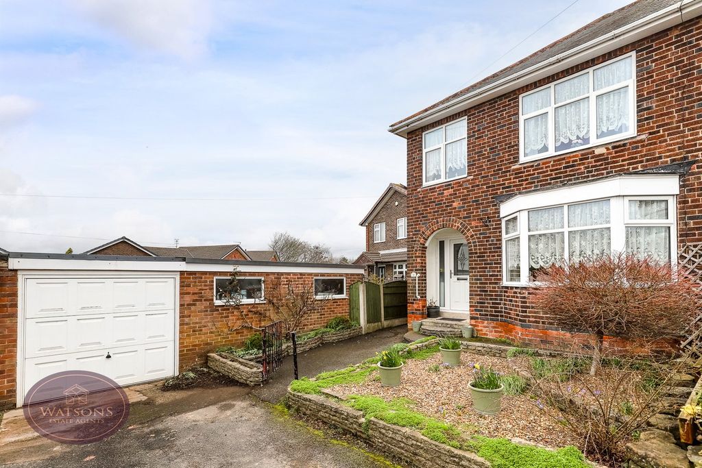 Property photo 2 of 26