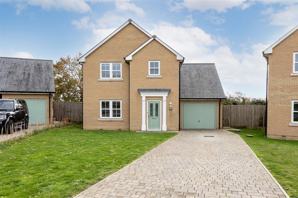 Property photo 1 of 11