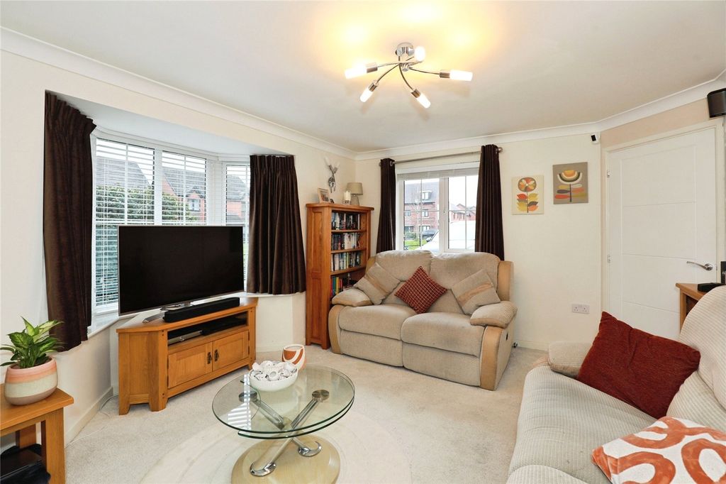 Property photo 3 of 21 Picture No. 28