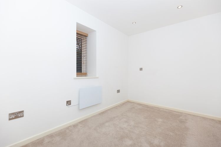 Property photo 3 of 6 241821