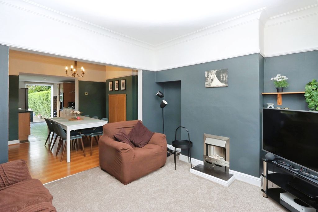 Property photo 3 of 19 Pbox-Img.Jpg